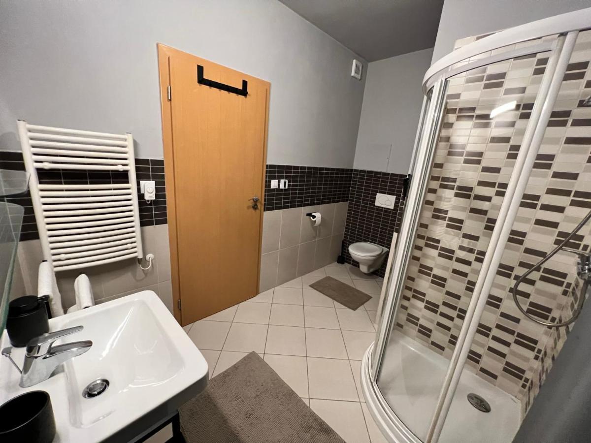 דונובאלי Apartman Pinus מראה חיצוני תמונה